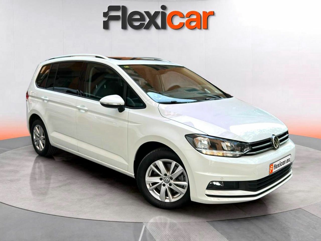 Foto volkswagen touran 2020 /