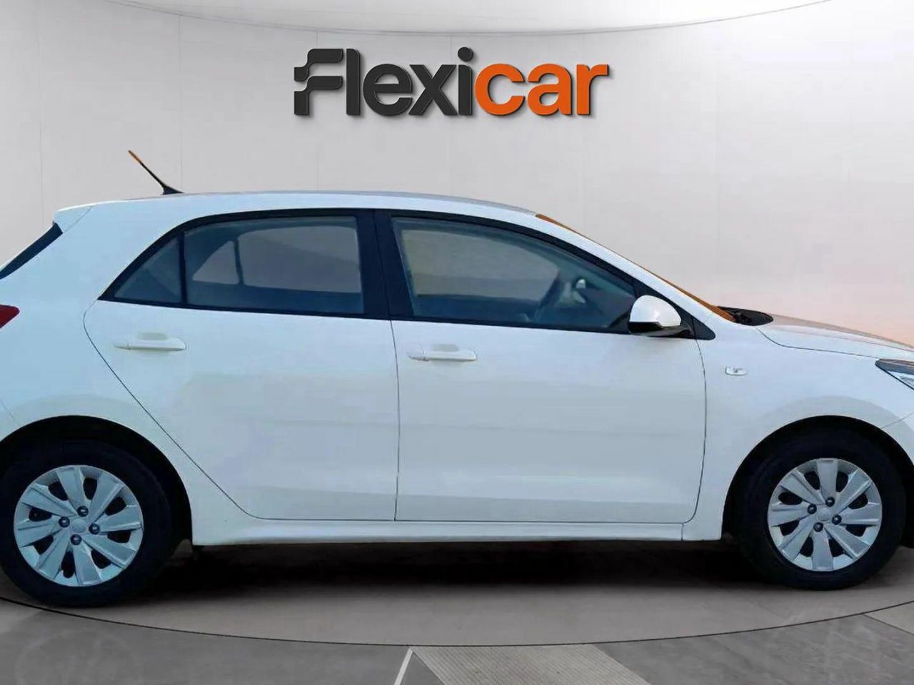kia rio 2017 / foto grande (3)