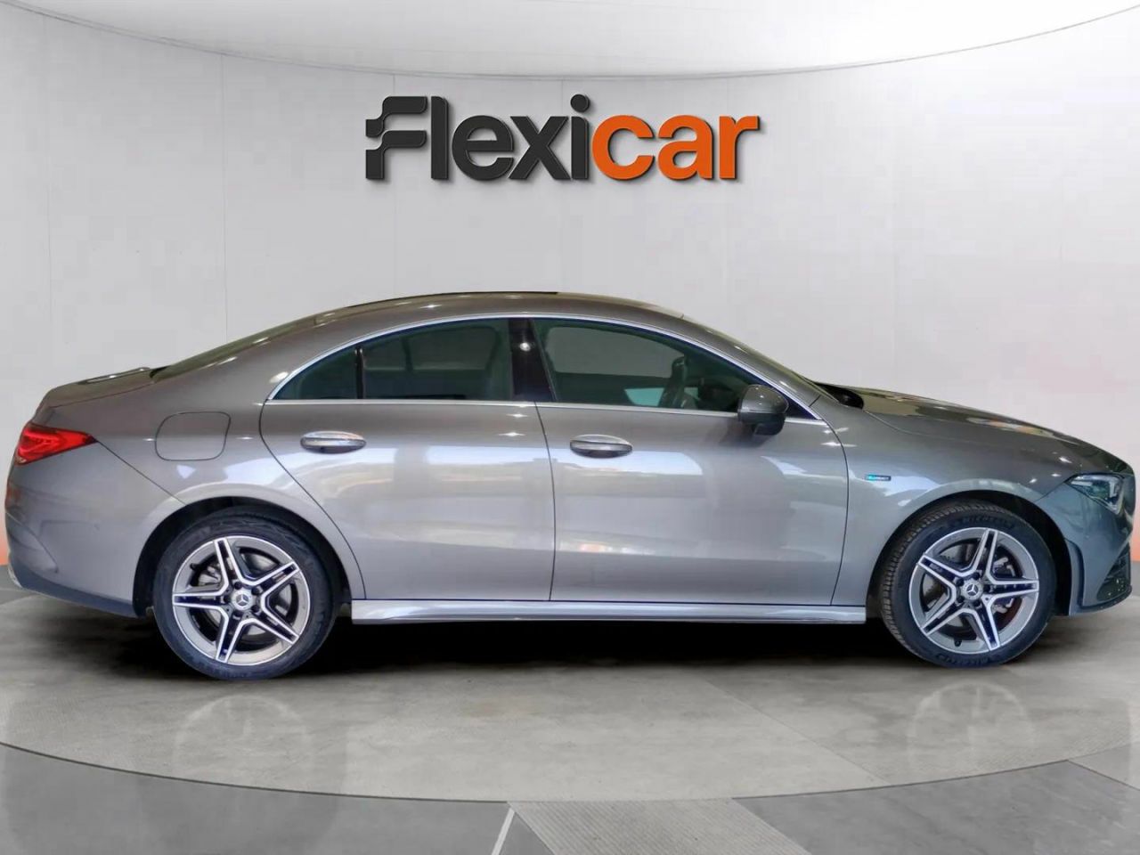 mercedes cla 2021 / foto grande (3)