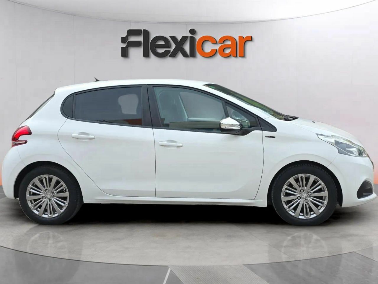 peugeot 208 2019 / foto grande (3)