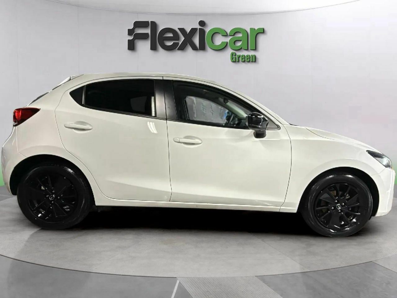 mazda 2 2024 / foto grande (2)