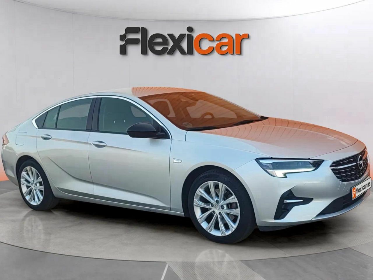 Foto opel insignia  2020 /