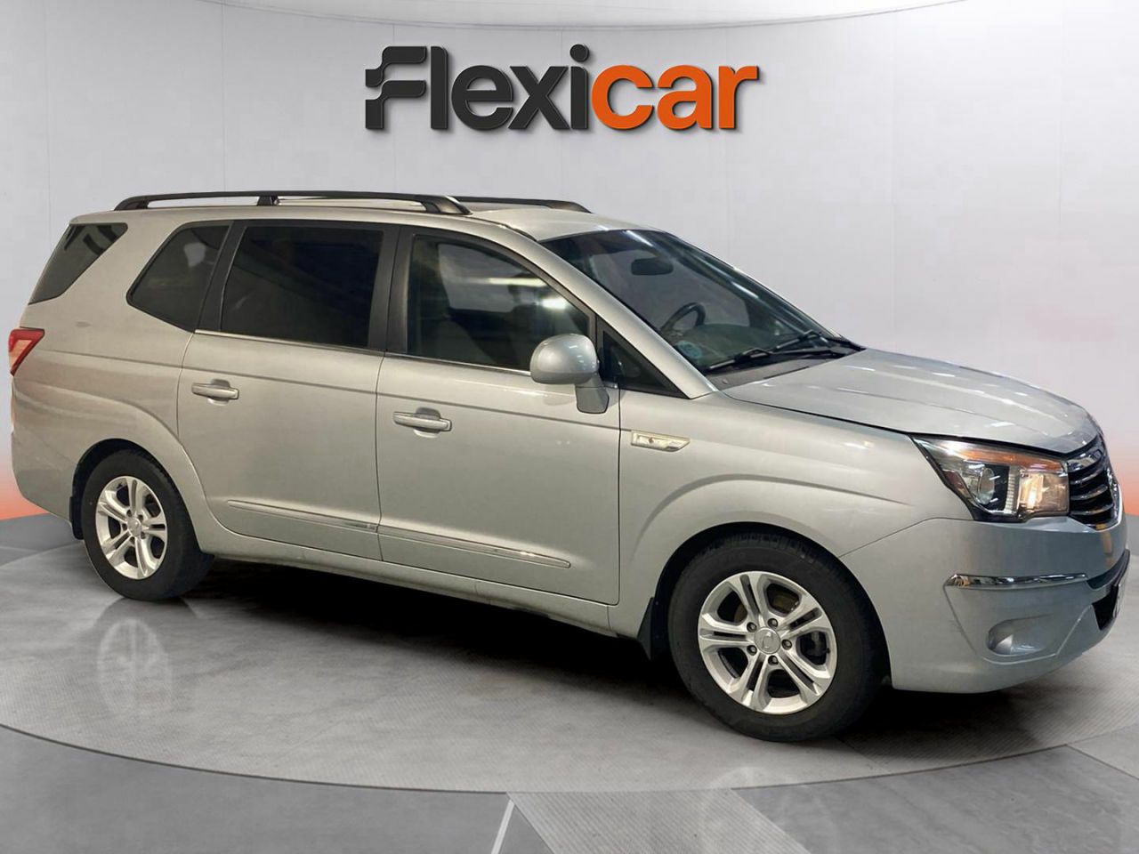 Foto ssangyong rodius 2019 /