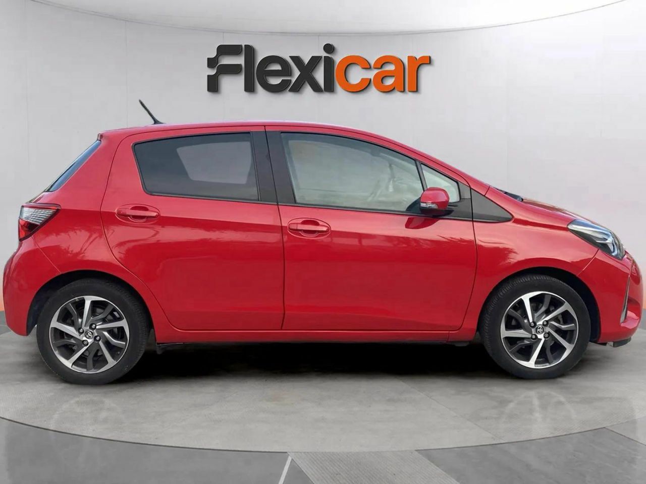 toyota yaris 2020 / foto grande (2)