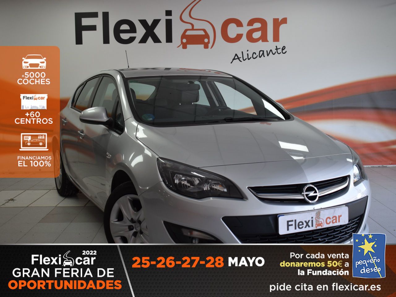 Opel Astra ocasión segunda mano 2014 Gas licuado (GLP) por 12.490€ en Barcelona