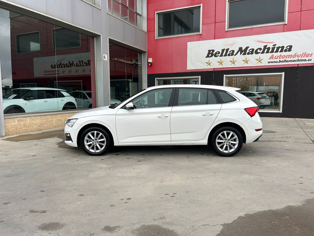 skoda scala 2021 / foto grande (3)