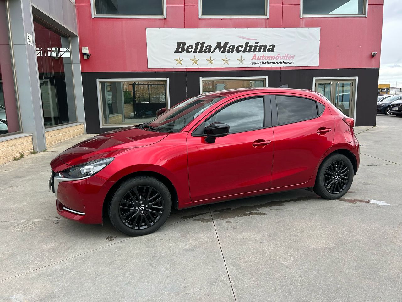 mazda 2 2023 / foto grande (2)
