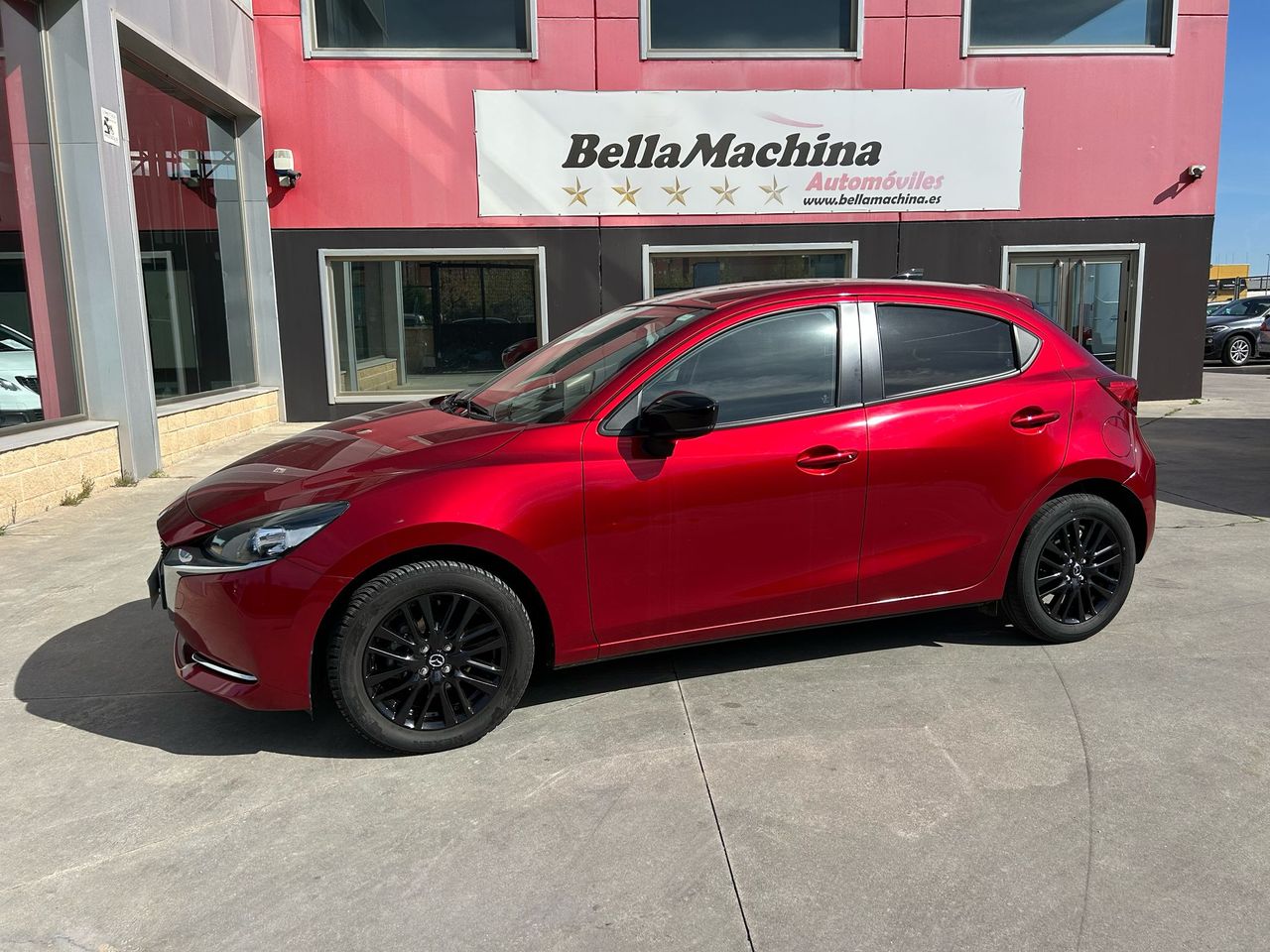 mazda 2 2023 / foto grande (2)