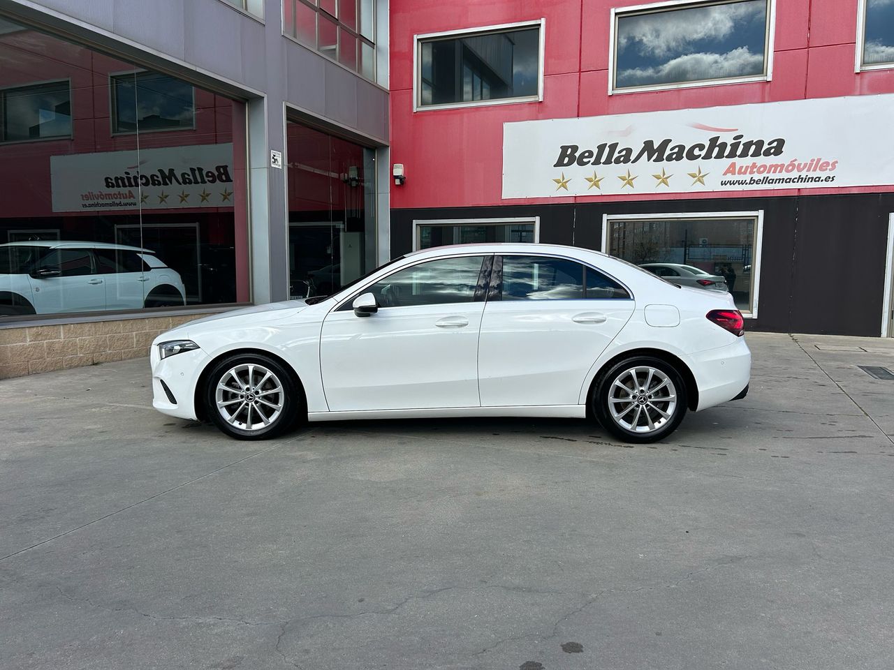 mercedes clase a 2020 / foto grande (3)