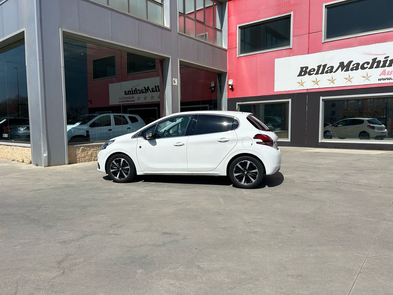 peugeot 208 2019 / foto grande (3)