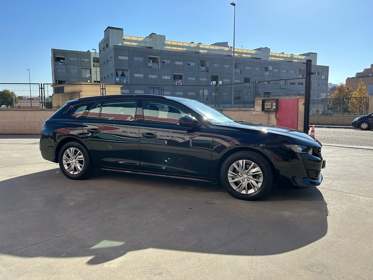 peugeot 508 2022 / foto grande (3)