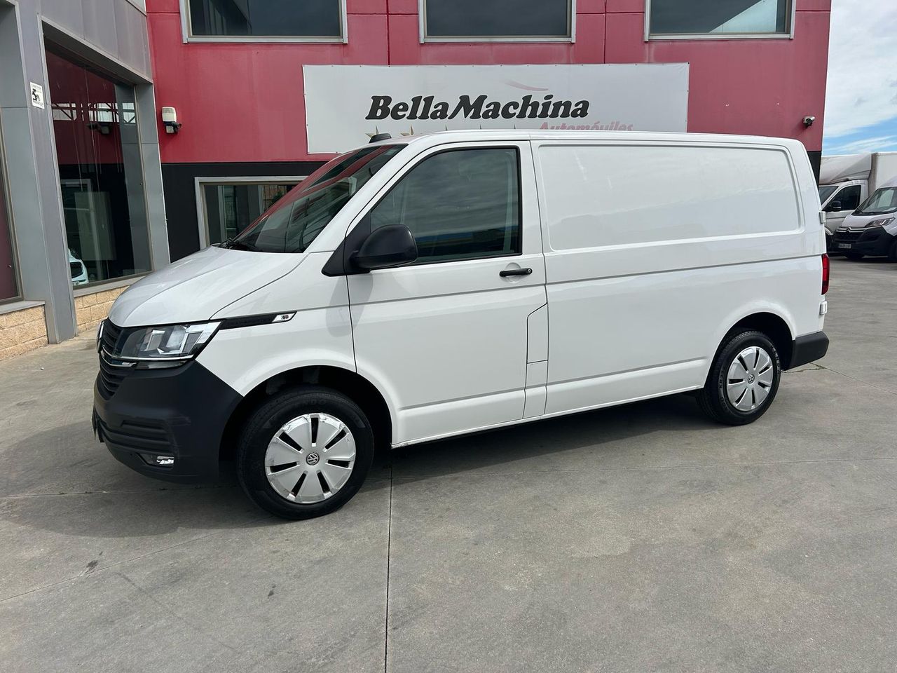 volkswagen transporter 2021 / foto grande (2)