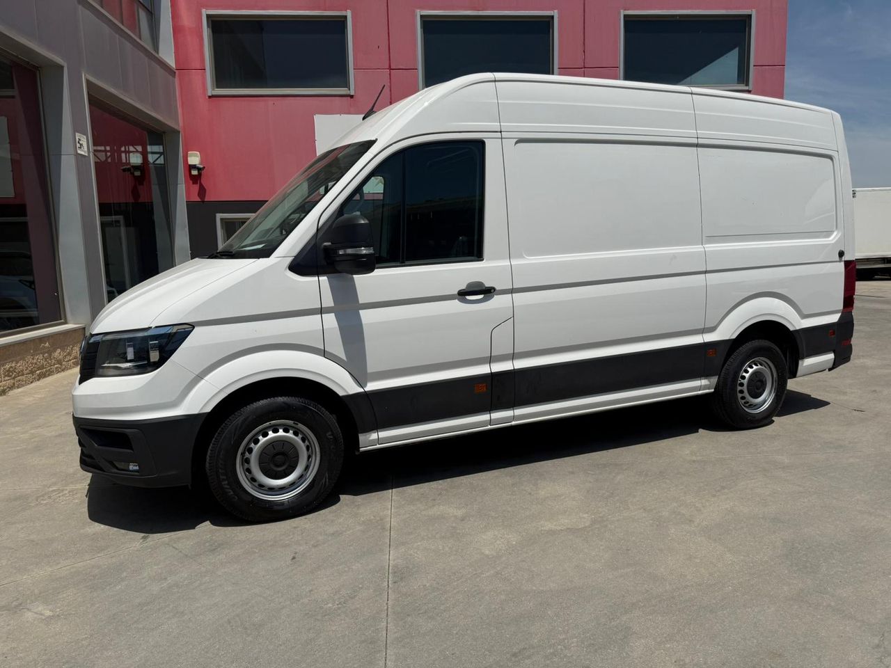 volkswagen crafter 2023 / foto grande (2)