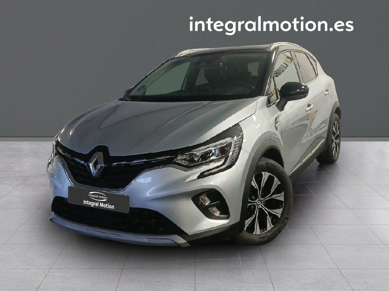 renault captur 2023 /