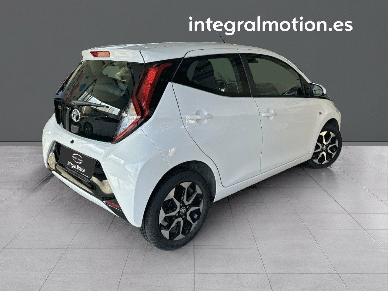 toyota aygo 2022 / foto grande (2)