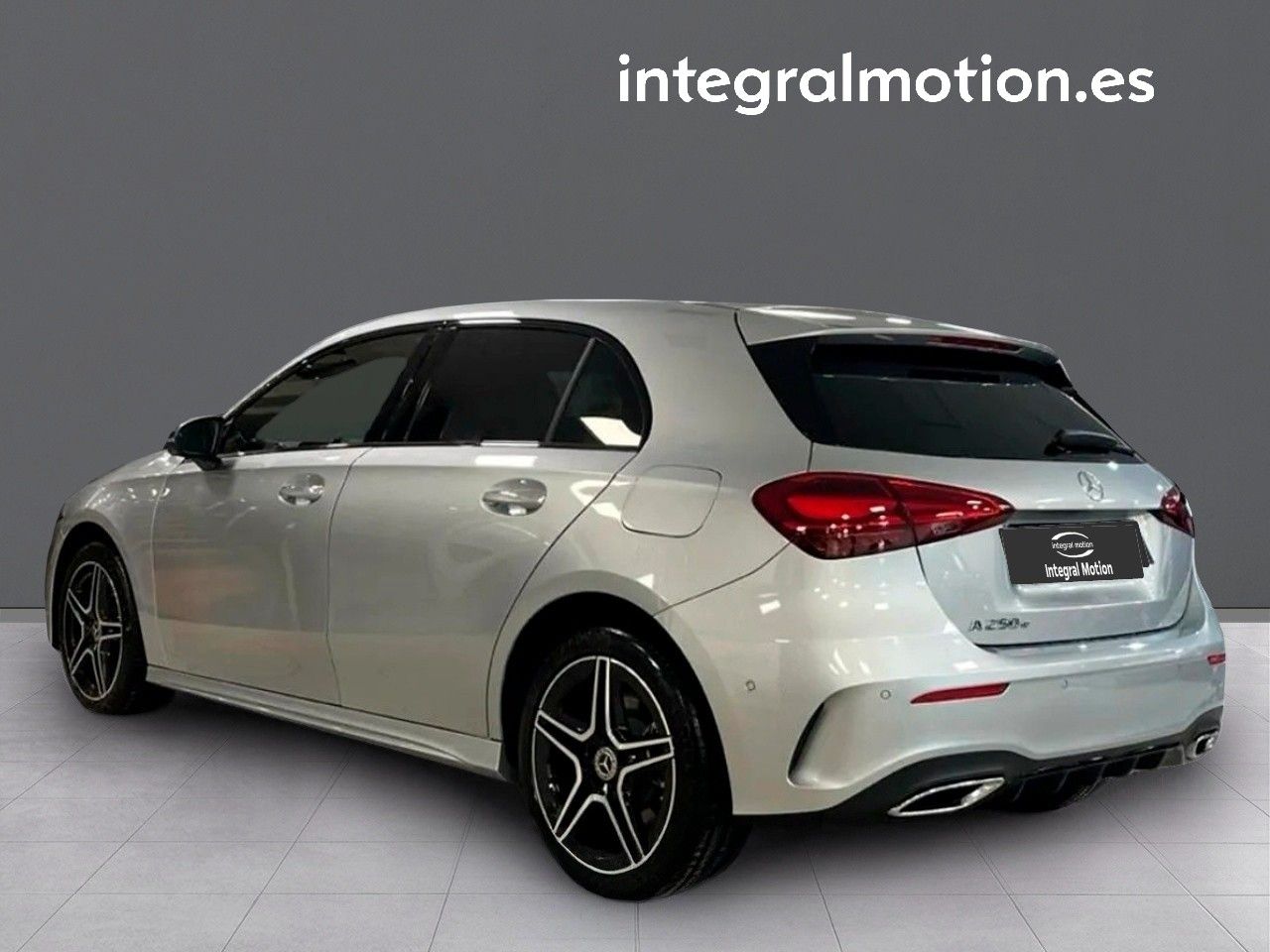 mercedes clase a 2024 / foto grande (3)