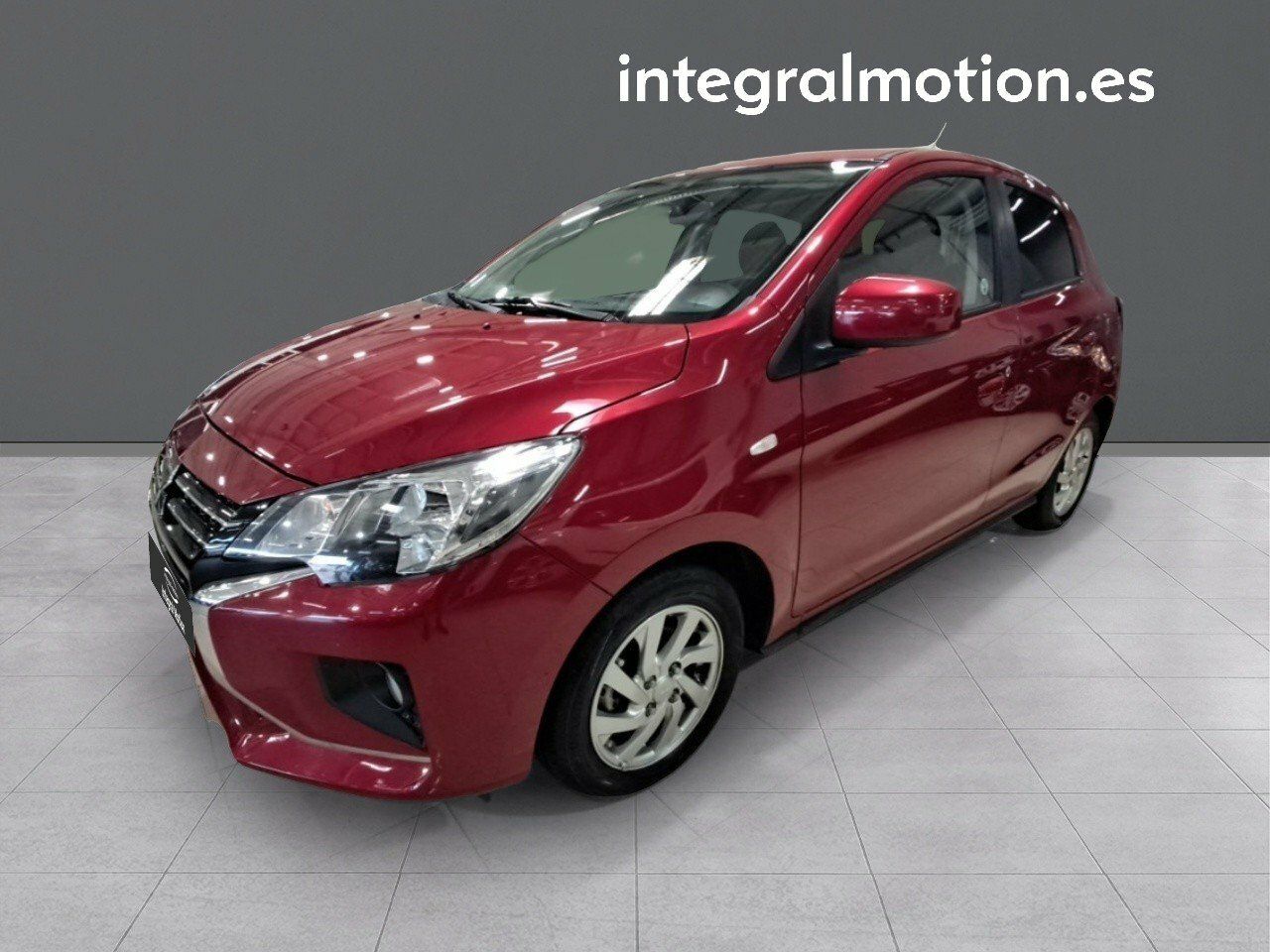 Foto mitsubishi space star 2024 /