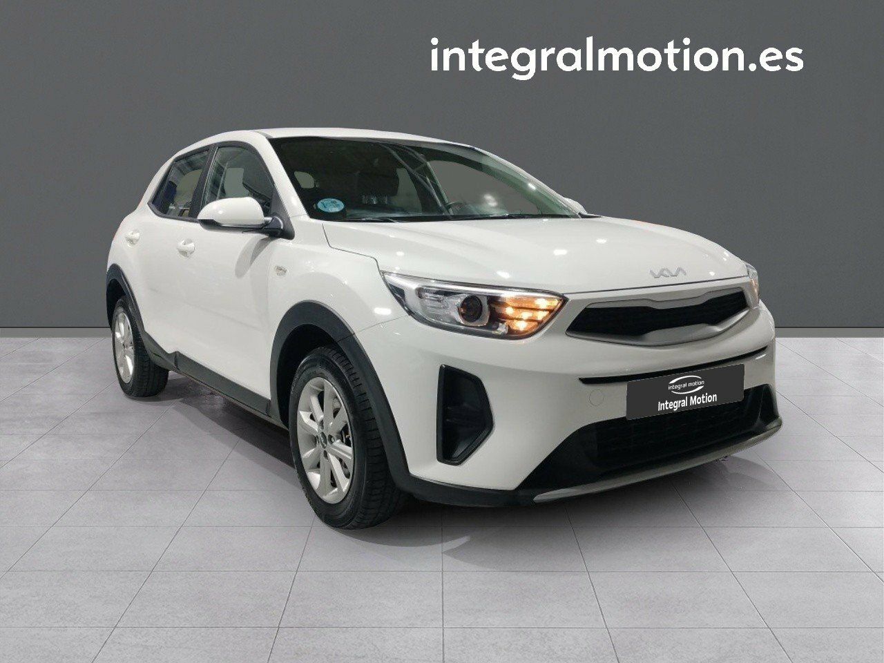 kia stonic 2023 / foto grande (3)