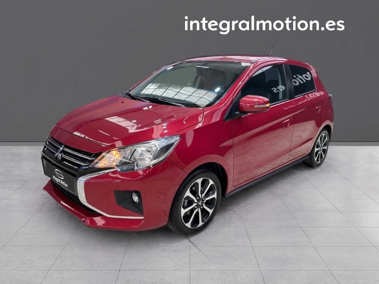 Foto mitsubishi space star 2023 /
