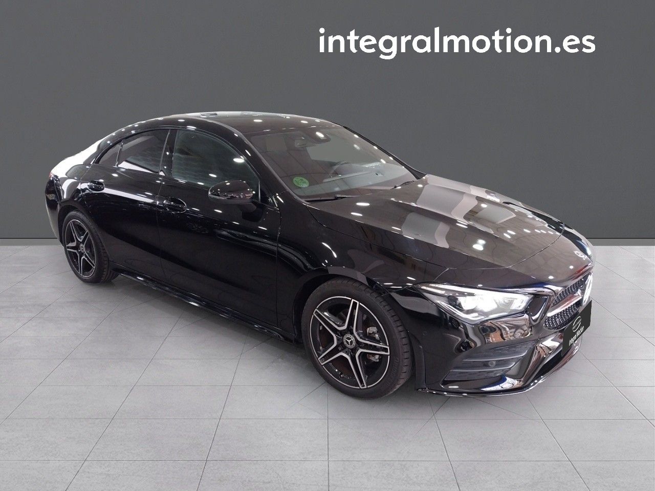 mercedes cla 2023 / foto grande (3)