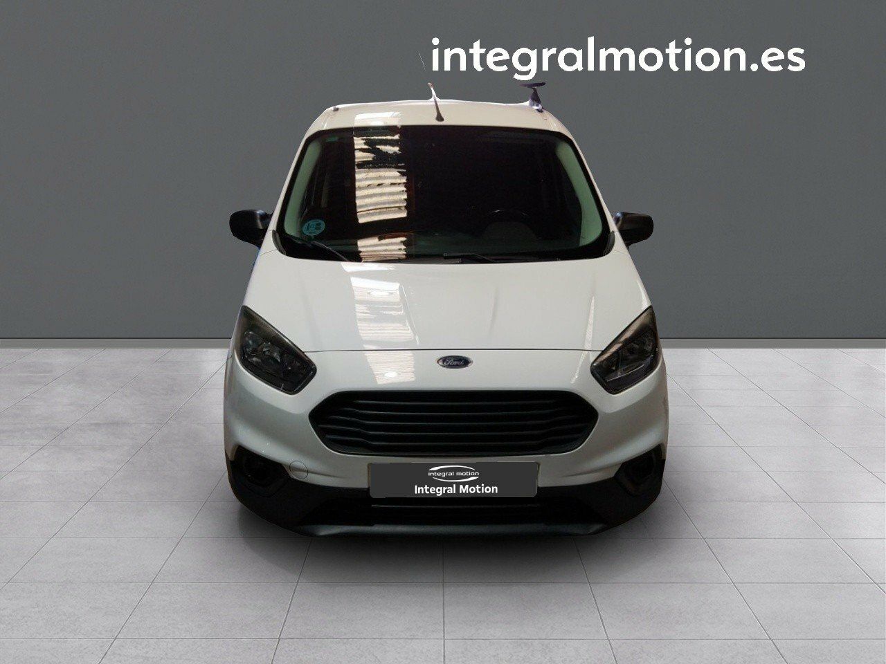 ford transit courier 2018 / foto grande (2)