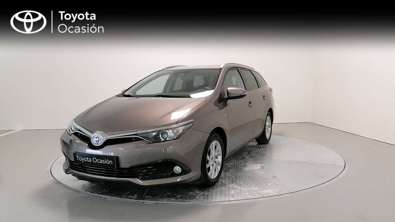 Toyota Auris Touring Sports ocasión segunda mano 2016 Híbrido por 11.790€ en Cádiz