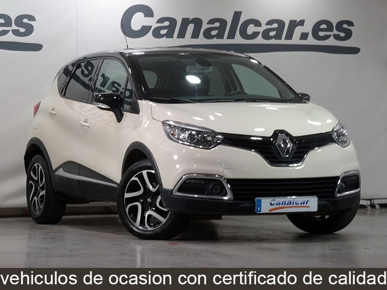 Renault Captur ocasión segunda mano 2016 Gasolina por 15.995€ en Madrid