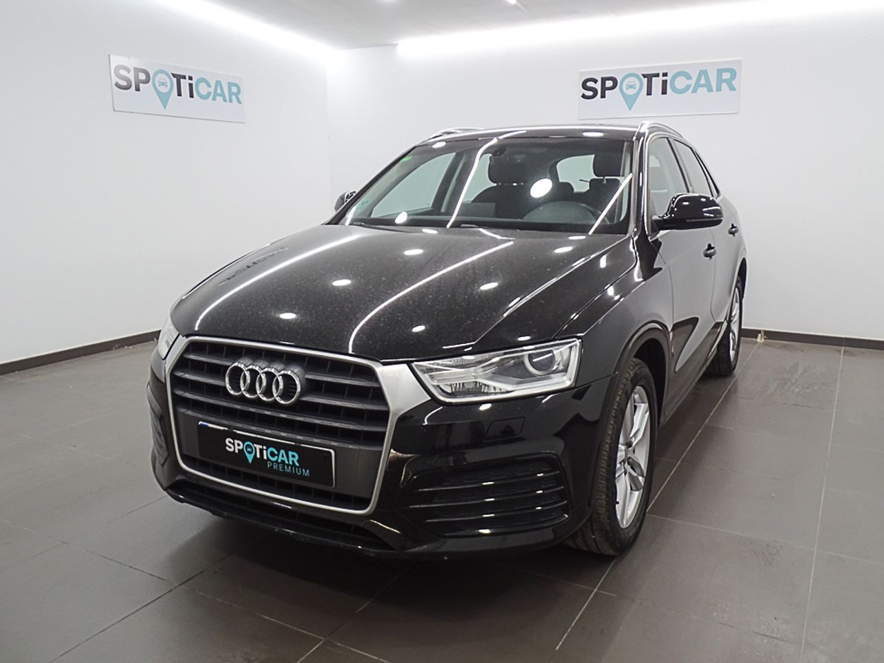 audi q3 2018 /