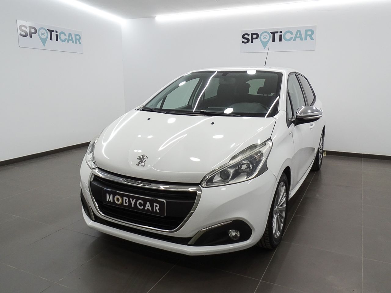 peugeot 208 2017 /