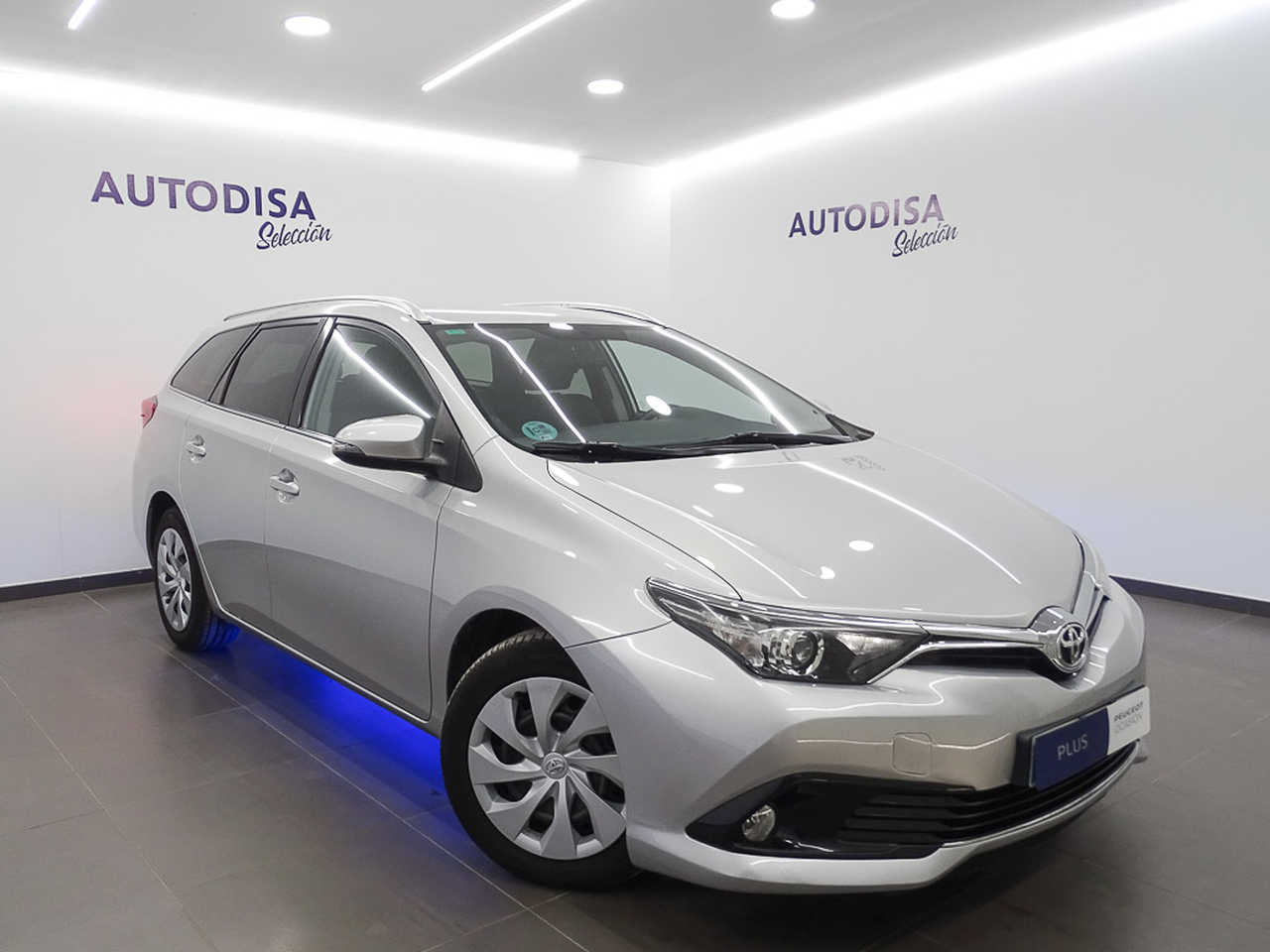 Array Toyota Auris 2016 Diésel por 10.495€ en Valencia