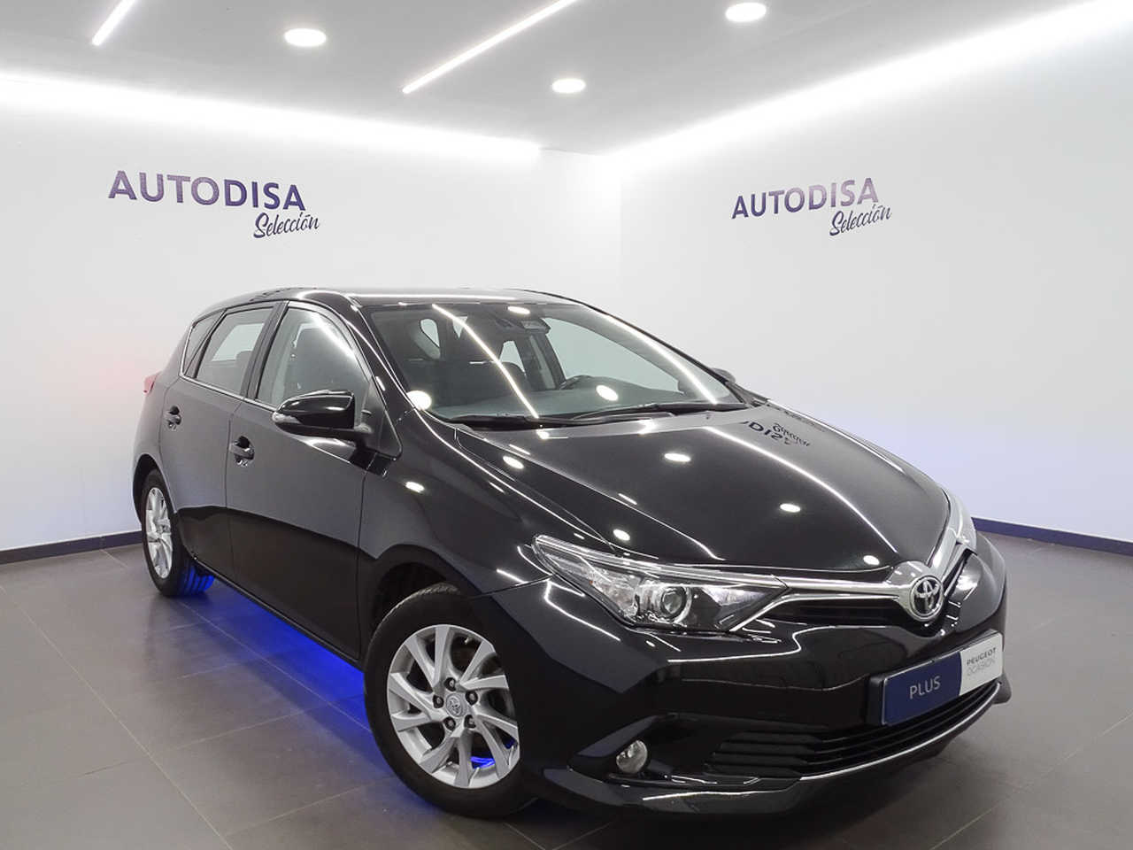 Array Toyota Auris 2018 Gasolina por 12.995€ en Valencia