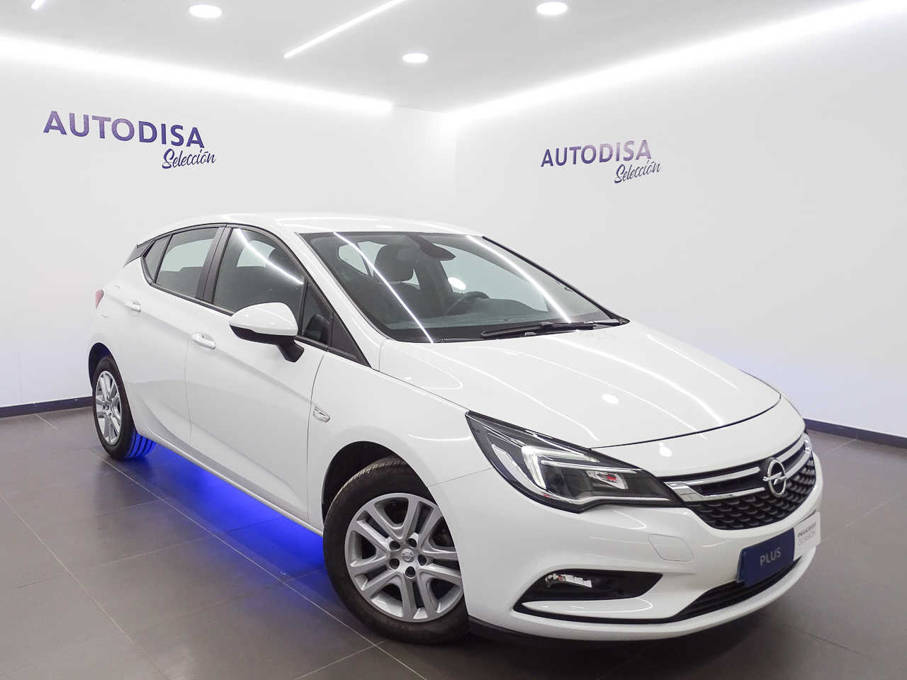 Opel Astra ocasión segunda mano 2017 Diésel por 10.995€ en Valencia