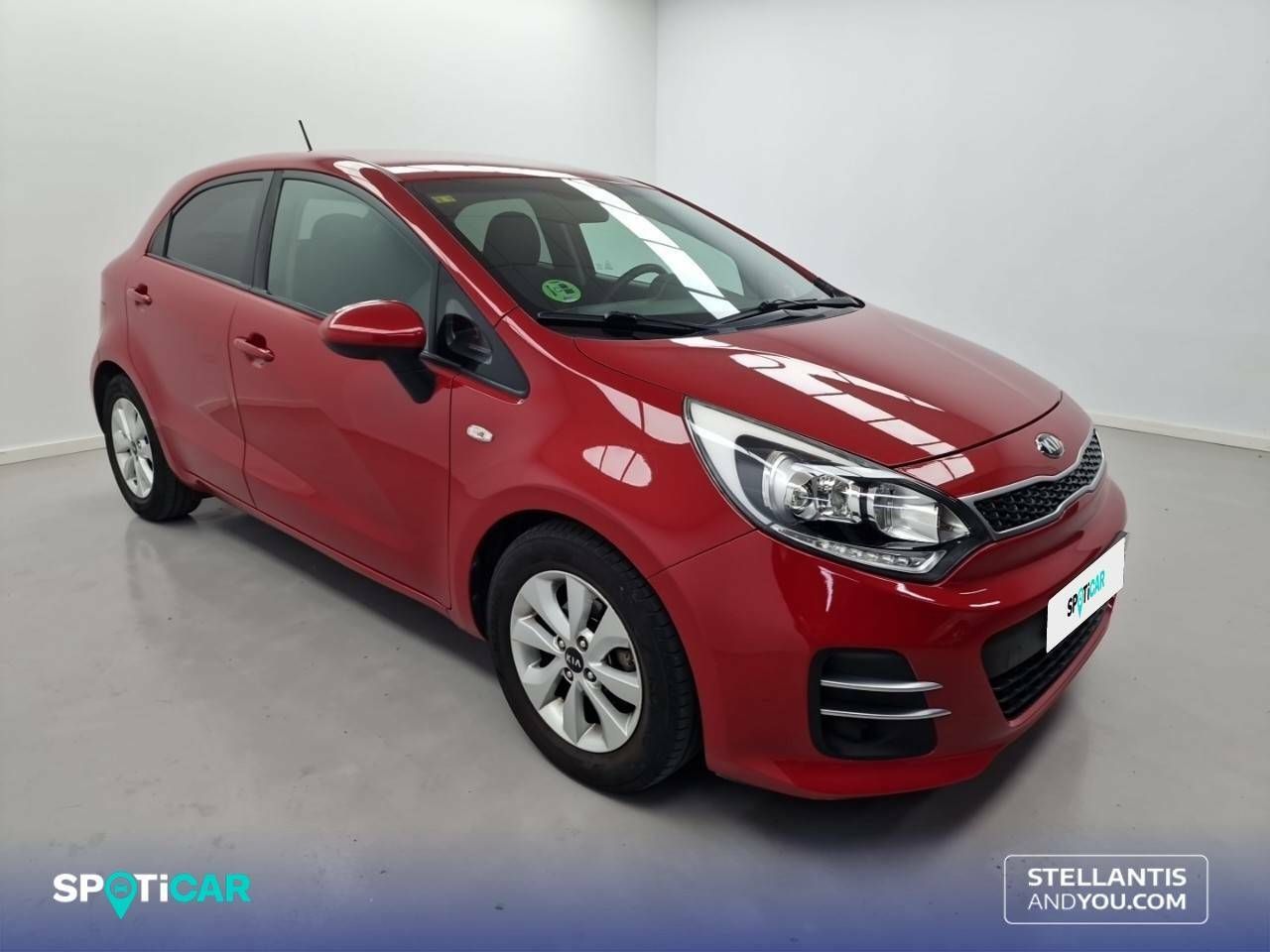 kia rio 2016 / foto grande (3)