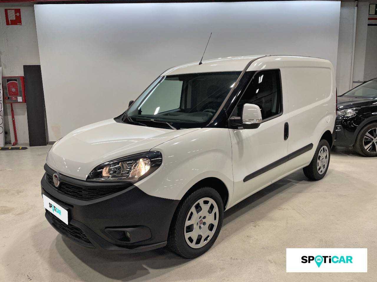 Fiat Doblo Cargo ocasión segunda mano 2020 Gas natural (CNG) por 15.800€ en Madrid