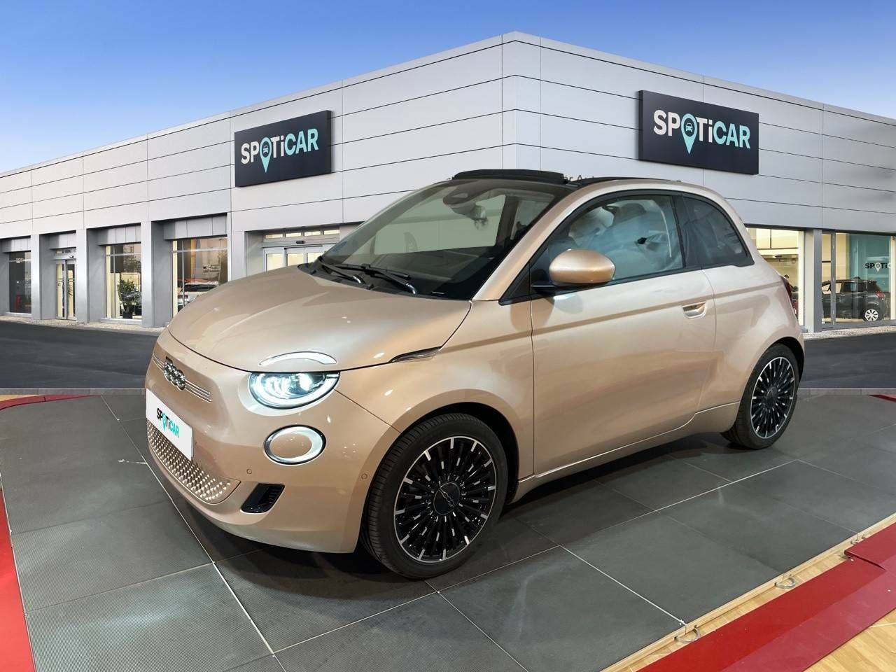 Fiat 500 ocasión segunda mano 2020 Eléctrico por 28.900€ en Madrid