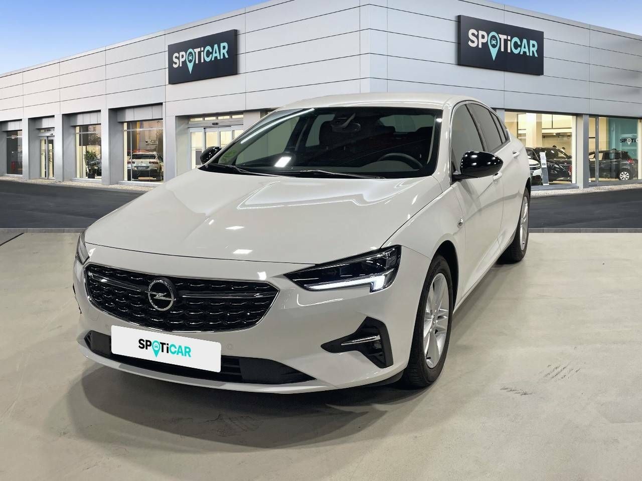 Opel Insignia  ocasión segunda mano 2021 Diésel por 30.500€ en Madrid