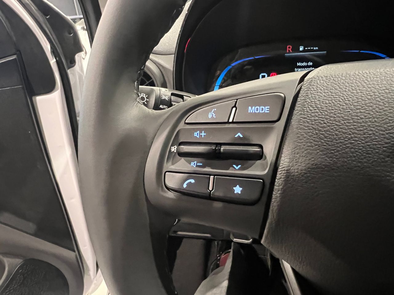 hyundai i10 2024 / foto grande (3)