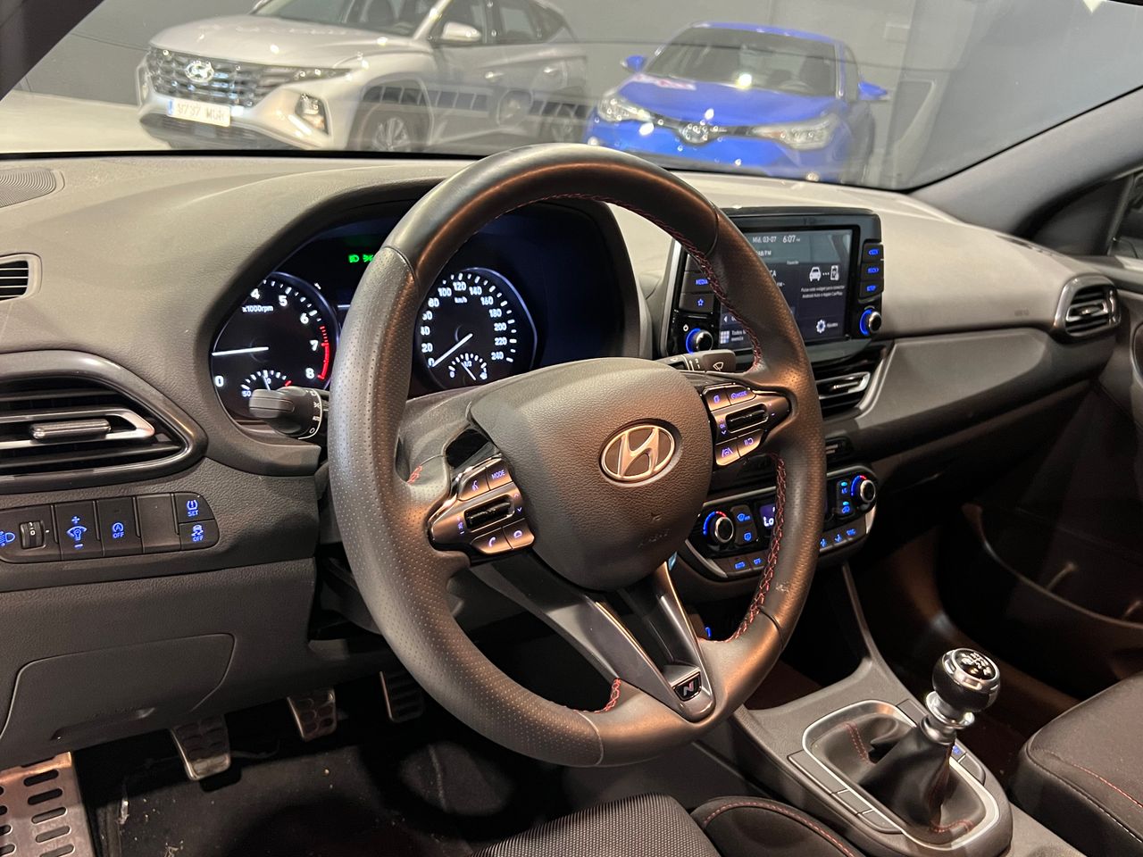 hyundai i30 2024 / foto grande (3)