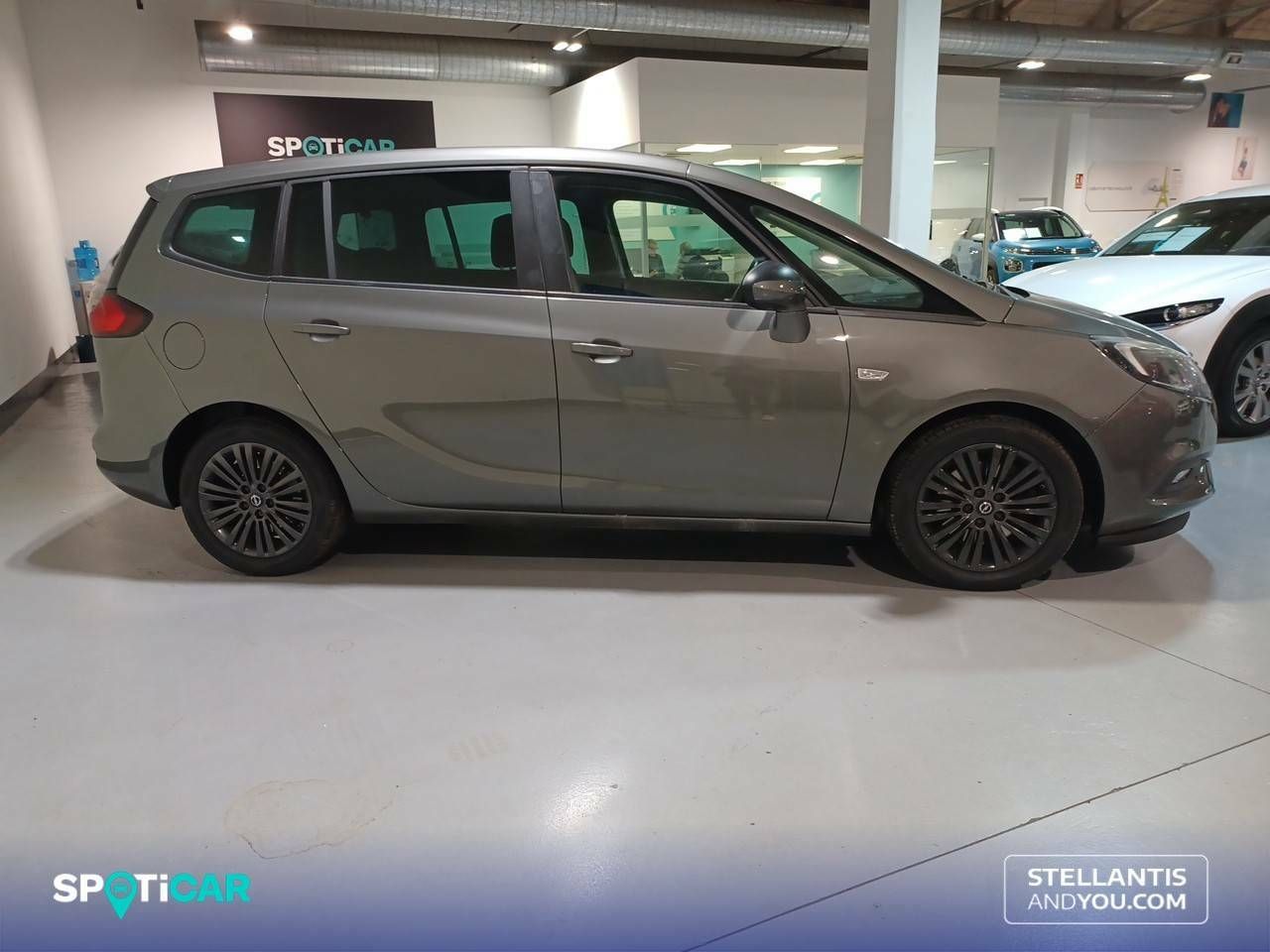 opel zafira tourer    2019 / foto grande (2)