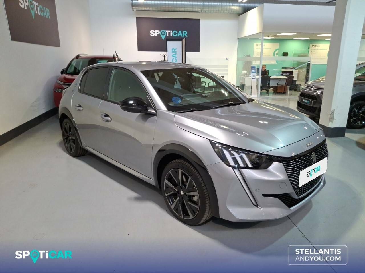 peugeot 208 2023 / foto grande (3)