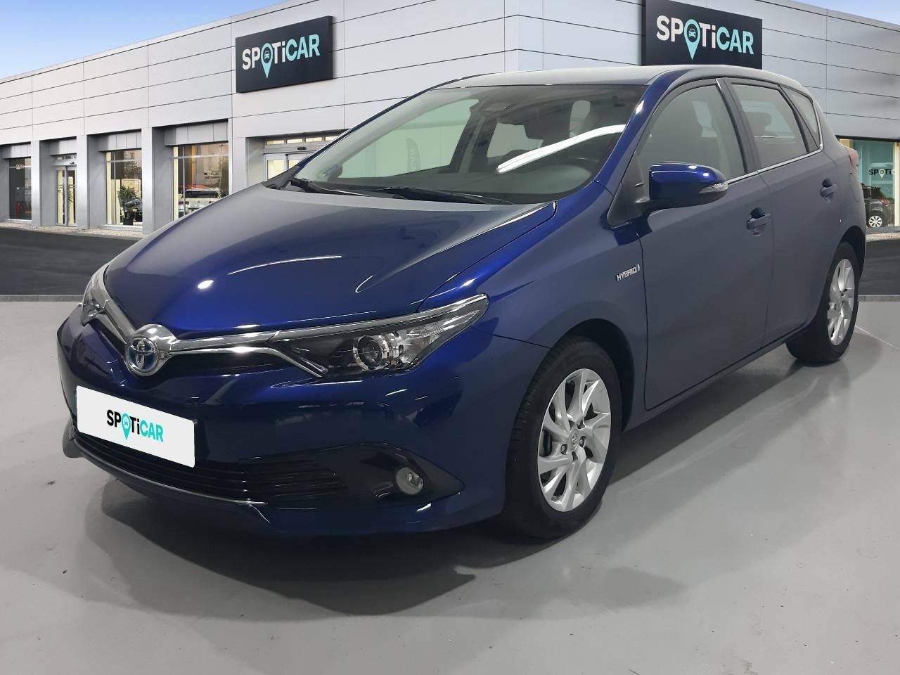 Toyota Auris ocasión segunda mano 2018 Híbrido por 17.290€ en Barcelona