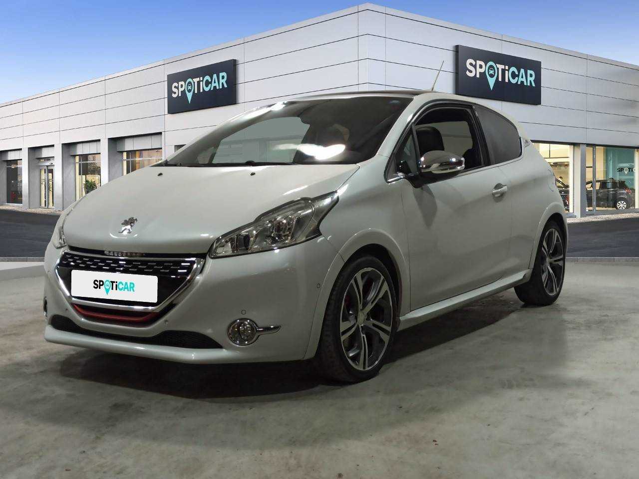 Peugeot 208 ocasión segunda mano 2015 Gasolina por 14.900€ en Barcelona