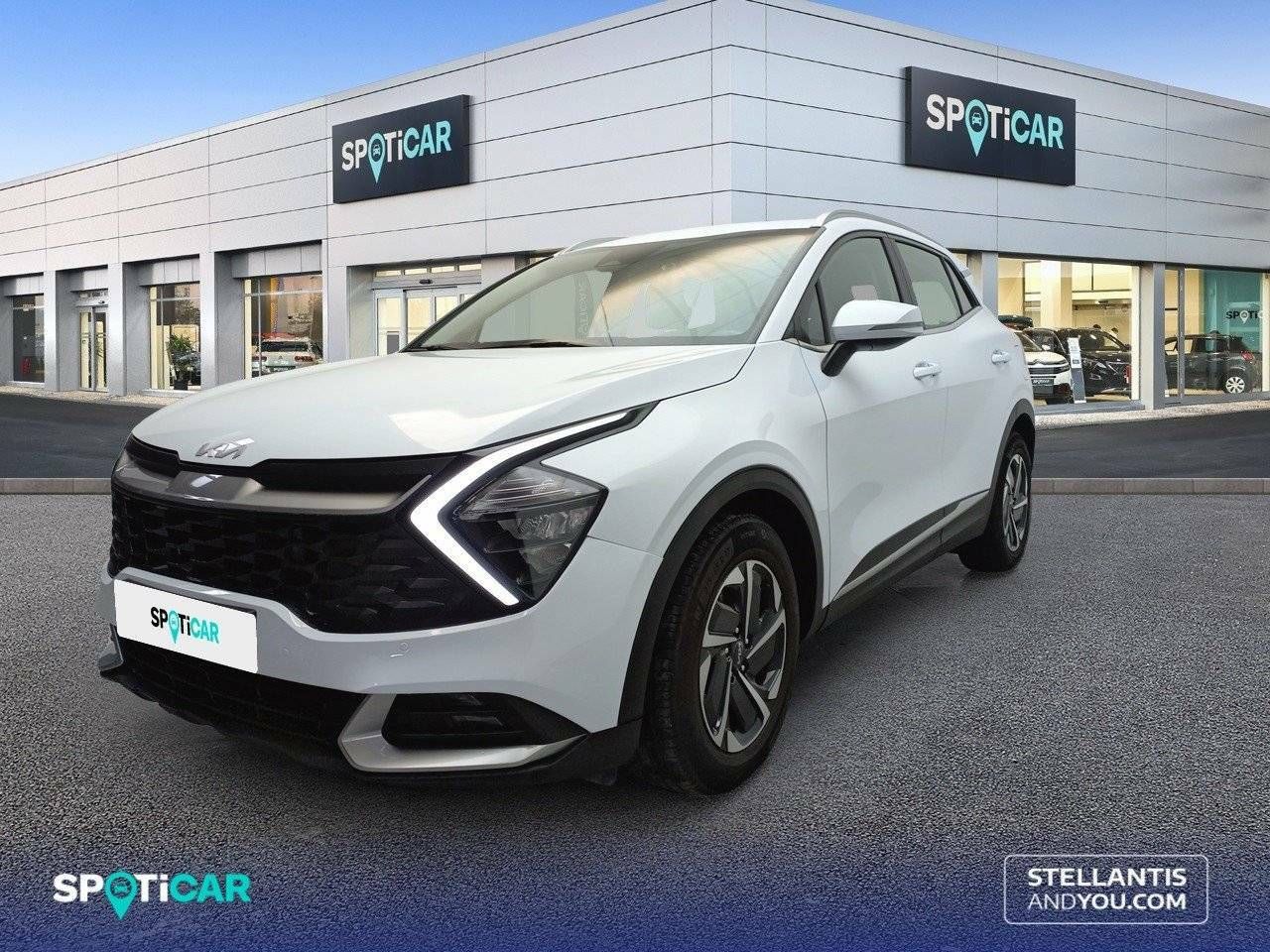 Chalet totalmente  de segunda mano - kia sportage 2024 /