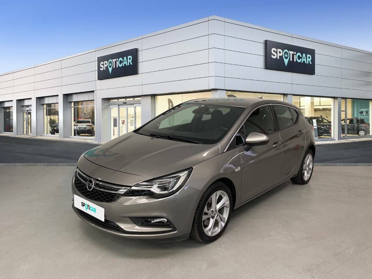 Opel Astra ocasión segunda mano 2016 Diésel por 14.900€ en Coruña