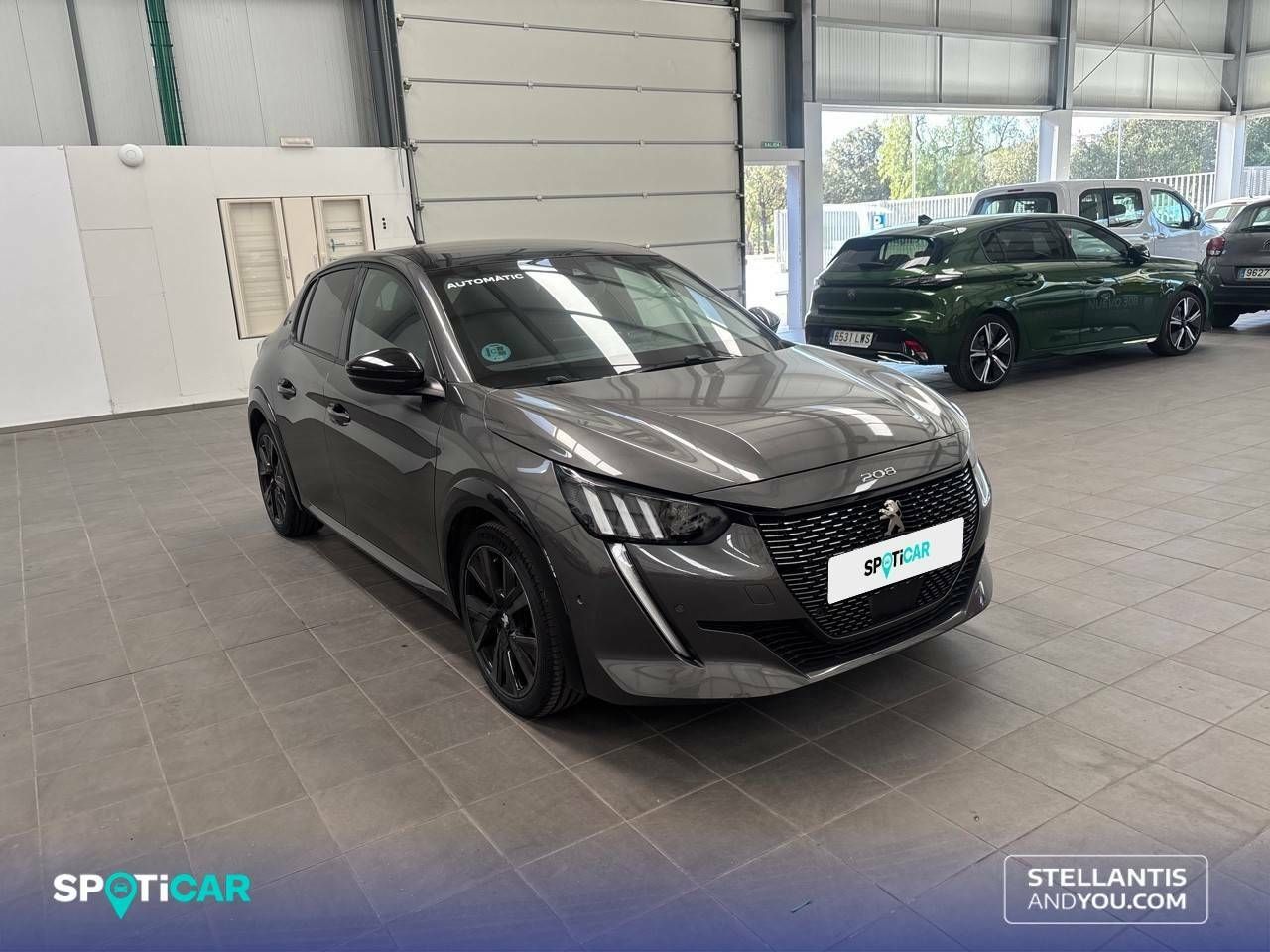 peugeot 208 2023 / foto grande (3)