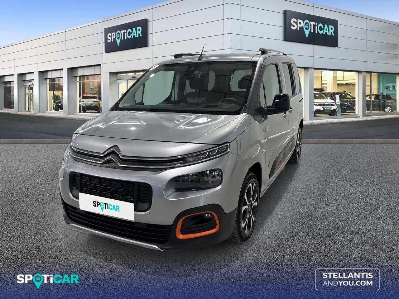 Citroen c3 aircross gris  de segunda mano - citroën berlingo 2021 /