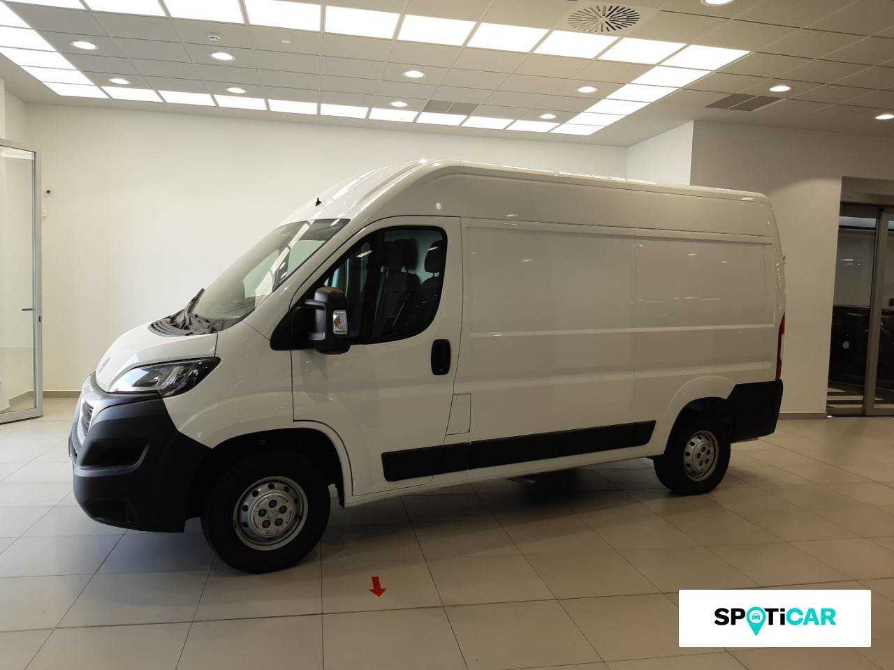 Peugeot Boxer ocasión segunda mano 2017 Diésel por 20.190€ en Granada