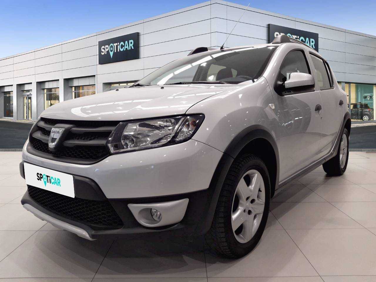 Dacia Sandero ocasión segunda mano 2015 Gasolina por 10.650€ en Granada