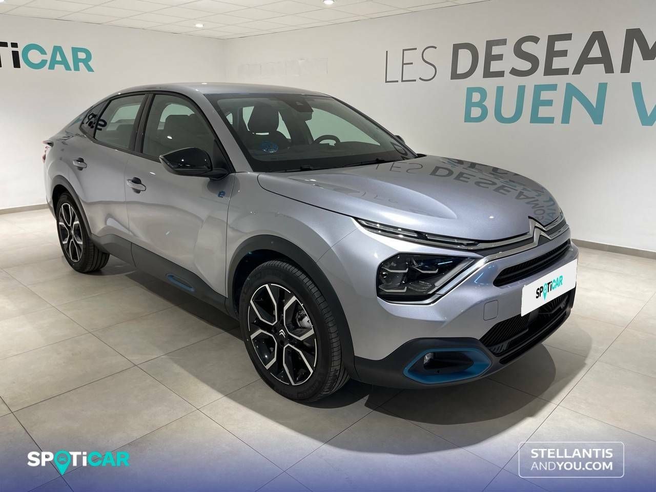 citroën c4 x 2024 / foto grande (3)