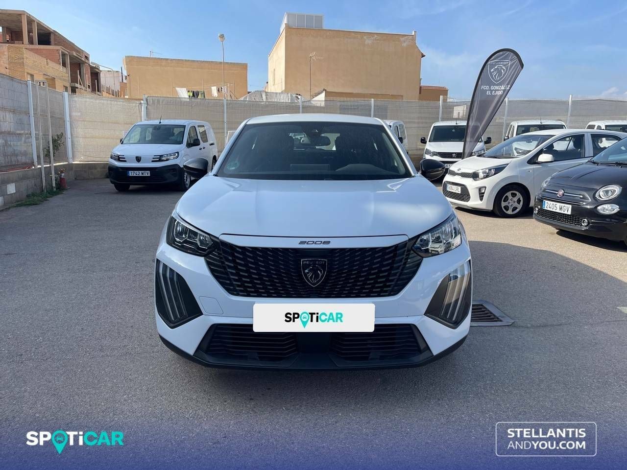 peugeot 2008 2023 / foto grande (2)
